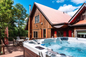 Chalet - Hot tub - Ski out in Mont-Blanc